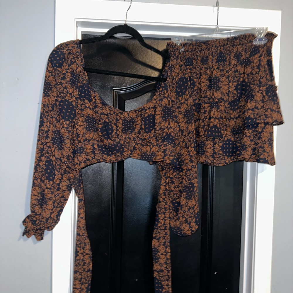 Altar’d state 2 piece set - Picture 3 of 6